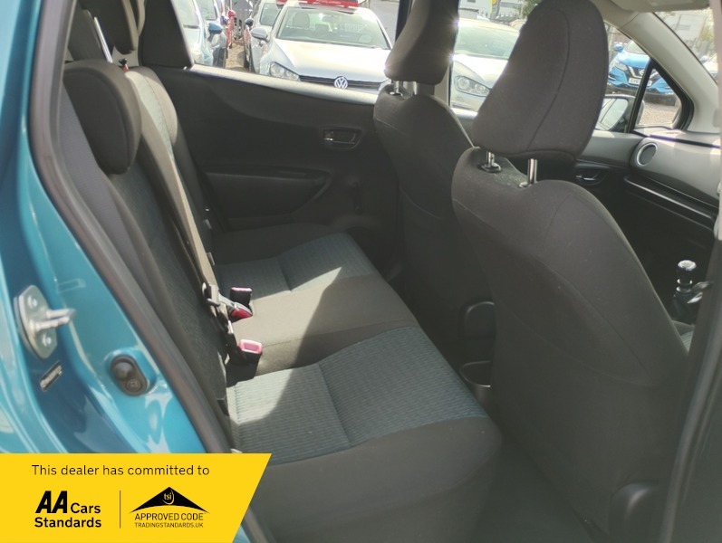 Toyota Yaris Hatchback Grey #19