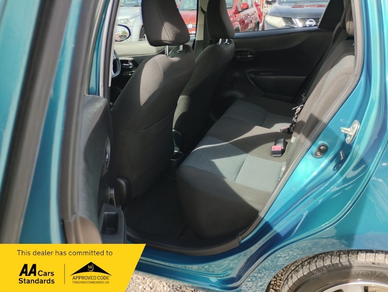 Toyota Yaris Hatchback Grey #16