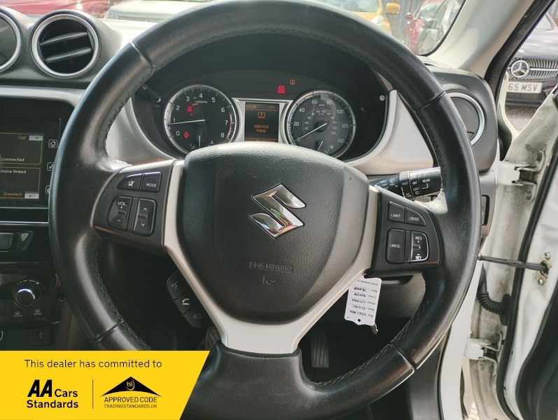Suzuki Grand Vitara Sz-trear Camerasatnavulez Compliant White #2