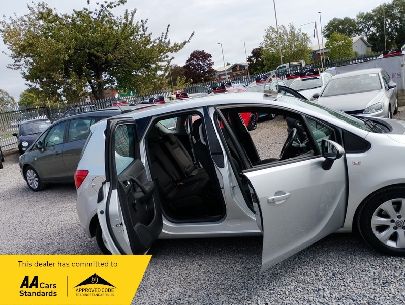 Vauxhall Meriva Meriva Life Silver #8