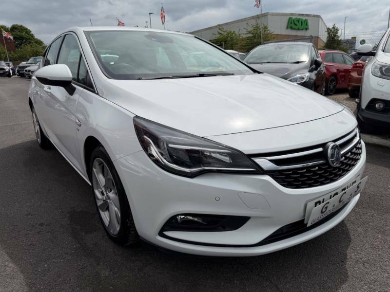 Vauxhall Astra 1.4T 16V 150 Sri White #2