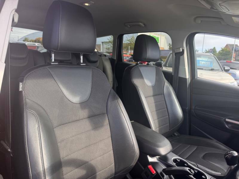 Ford Kuga Suv 2.0 Tdci Titanium 201463 Grey #10