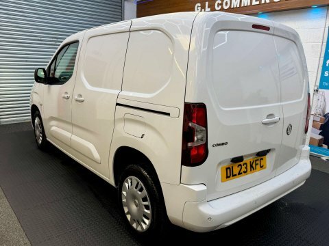 Vauxhall Combo 1.5 Turbo D DL23KFC White #3