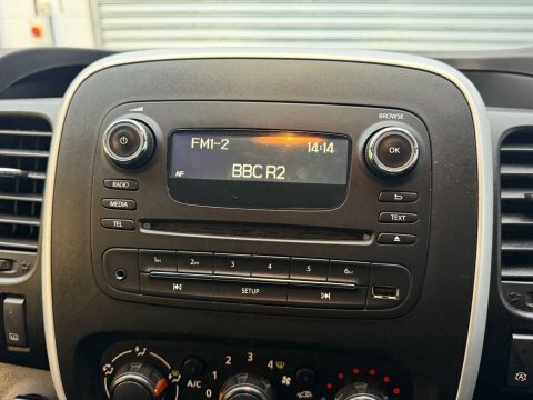 Vauxhall Vivaro 2900 Sportive White #13