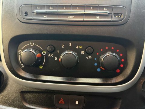 Vauxhall Vivaro 2900 Sportive White #14