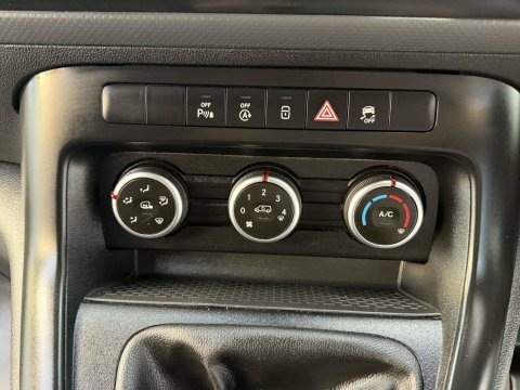 Mercedes-Benz CITAN 110Cdi Progressive Van White #17