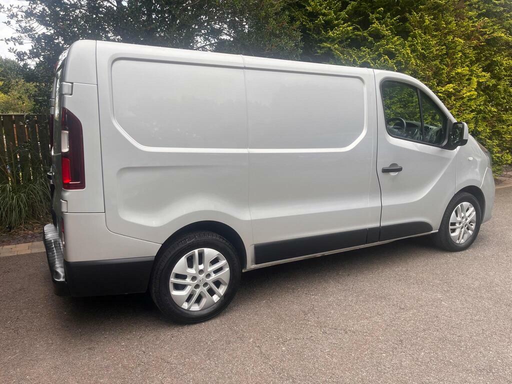 Renault Trafic Ll29 1.6 Dci 120 Bhp Sport Nav Minibus Grey #13