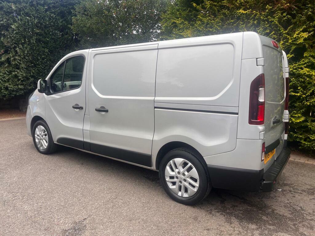 Renault Trafic Ll29 1.6 Dci 120 Bhp Sport Nav Minibus Grey #8