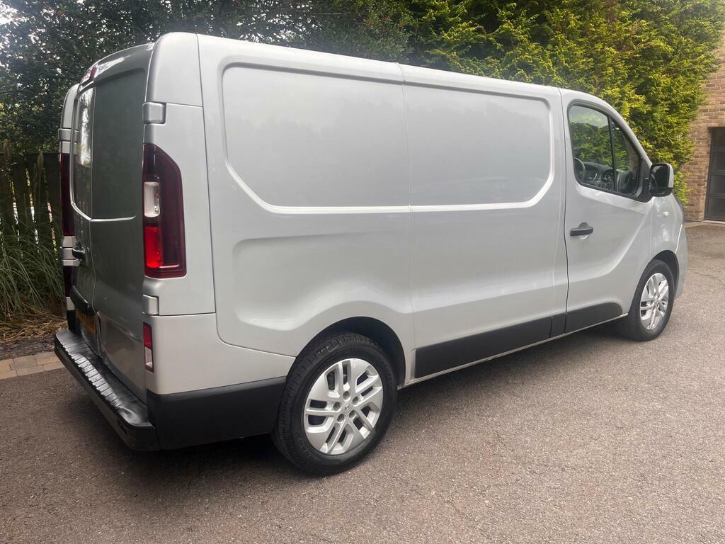 Renault Trafic Ll29 1.6 Dci 120 Bhp Sport Nav Minibus Grey #12