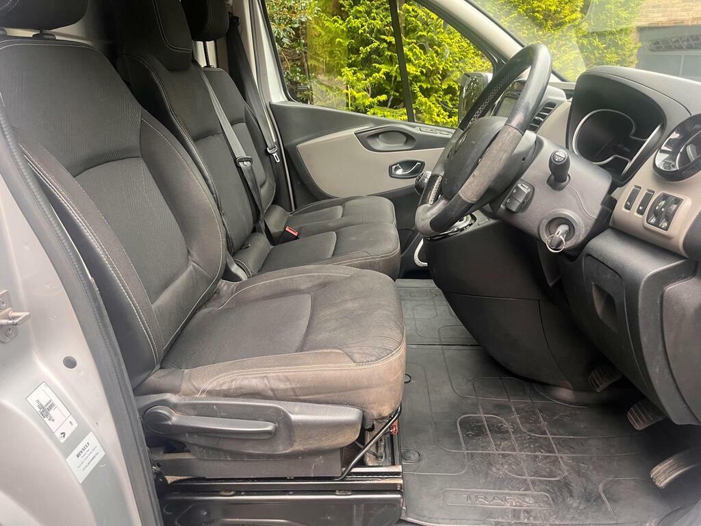 Renault Trafic Ll29 1.6 Dci 120 Bhp Sport Nav Minibus Grey #20