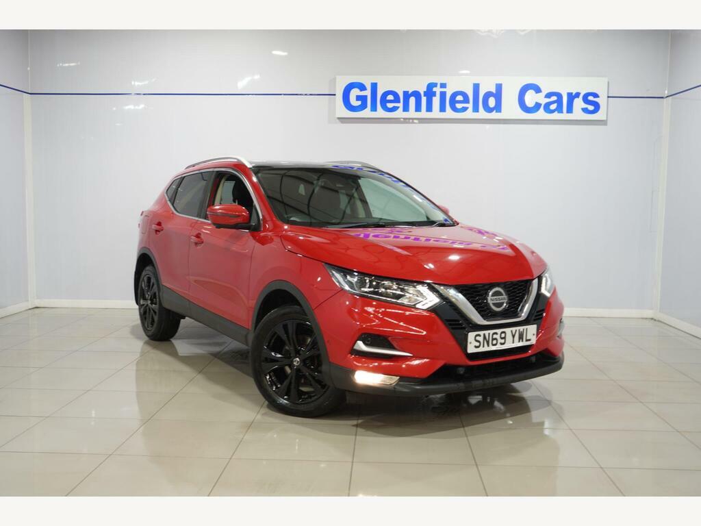 Nissan Qashqai 1.3 Dig-t N-connecta Euro 6 S S Red