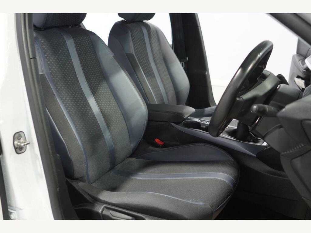 Peugeot 2008 2008 Gt Line Puretech Ss White #8