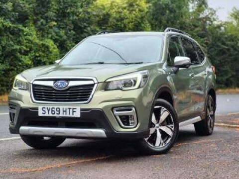 Subaru Forester Suv 2.0 I E-boxer Xe Premium 2019 Green #3