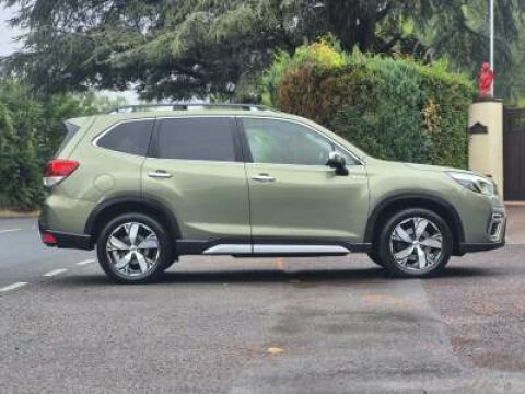 Subaru Forester Suv 2.0 I E-boxer Xe Premium 2019 Green #2