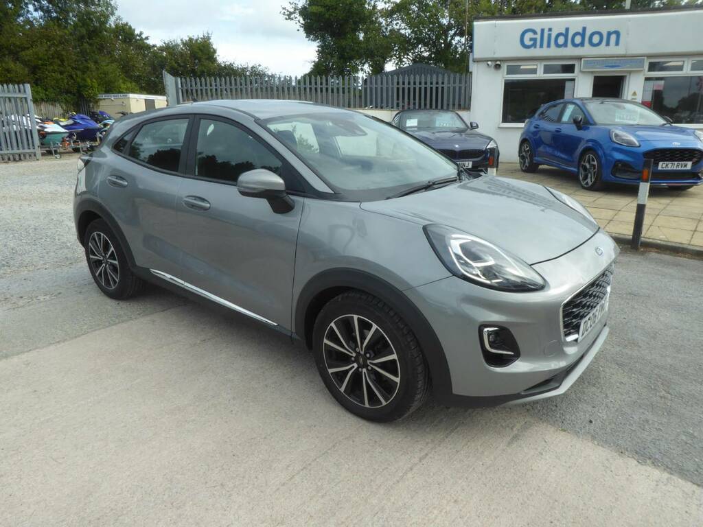 Ford Puma 1.0 Ecoboost Titanium Navigation 125 Ps Silver