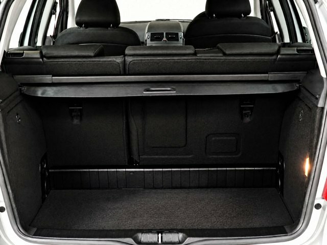 Mercedes-Benz A Class Hatchback #53