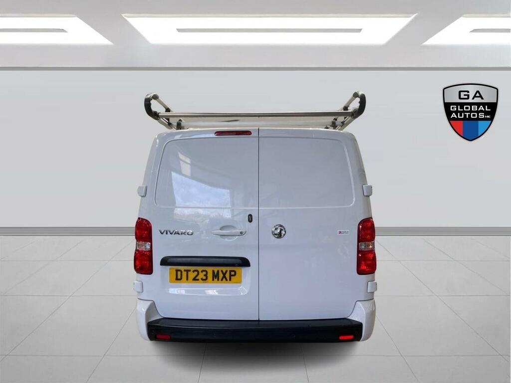 Vauxhall Vivaro Dynamic White #8