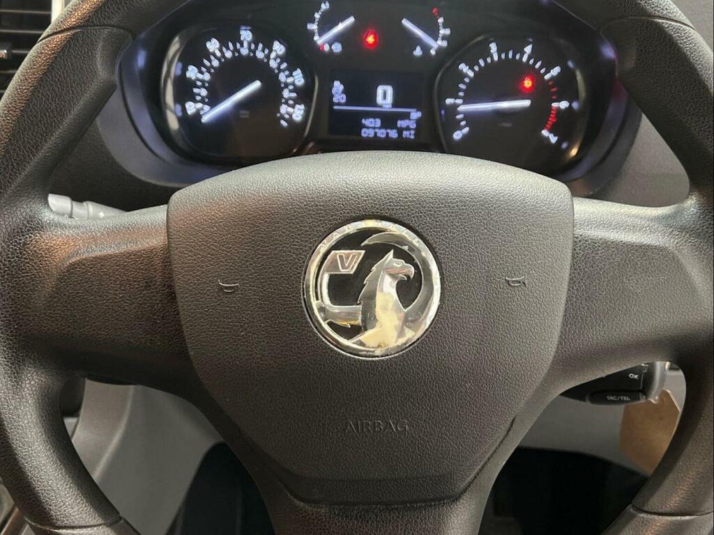 Vauxhall Vivaro 2L Dynamic 6Dr Grey #16