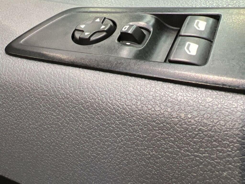 Vauxhall Vivaro 2L Dynamic 6Dr Grey #18