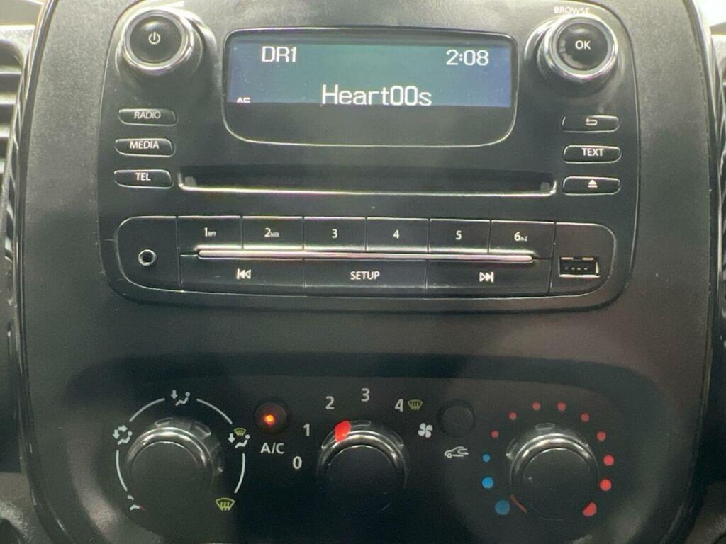 Vauxhall Vivaro Cdti 2900 Panel Van White #20