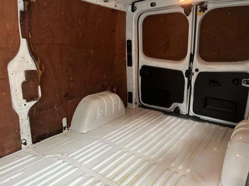 Vauxhall Vivaro Cdti 2900 Panel Van White #13