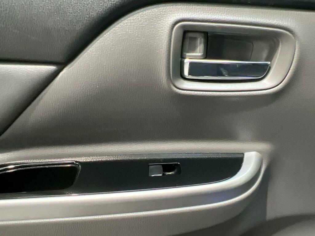 Mitsubishi L200 Di-d Dc Warrior Black #22