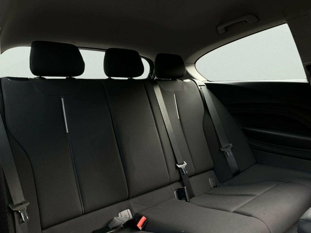 BMW 1 Series Hatchback Black #19