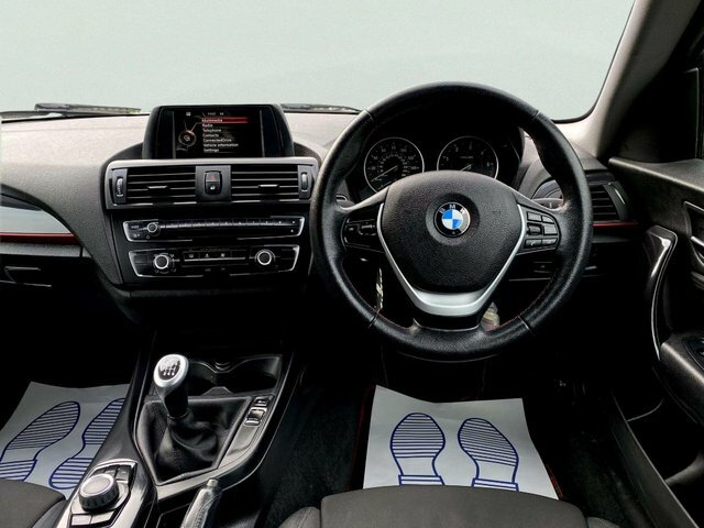 BMW 1 Series Hatchback Black #30
