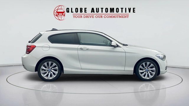 BMW 1 Series Hatchback Black #44