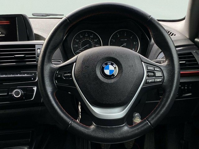 BMW 1 Series Hatchback Black #14