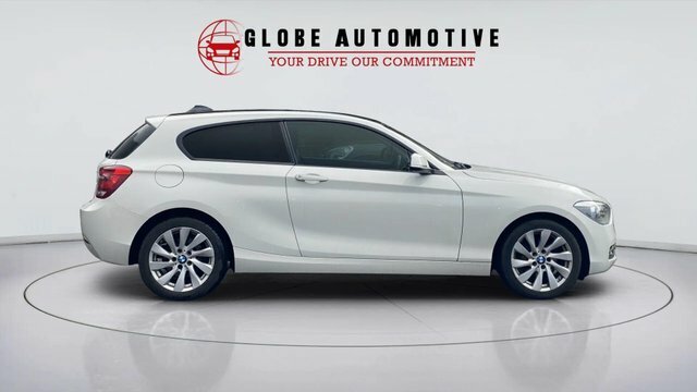 BMW 1 Series Hatchback Black #3