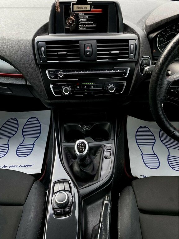 BMW 1 Series Hatchback Black #9