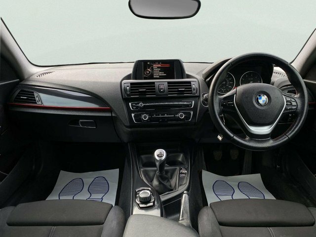 BMW 1 Series Hatchback Black #8