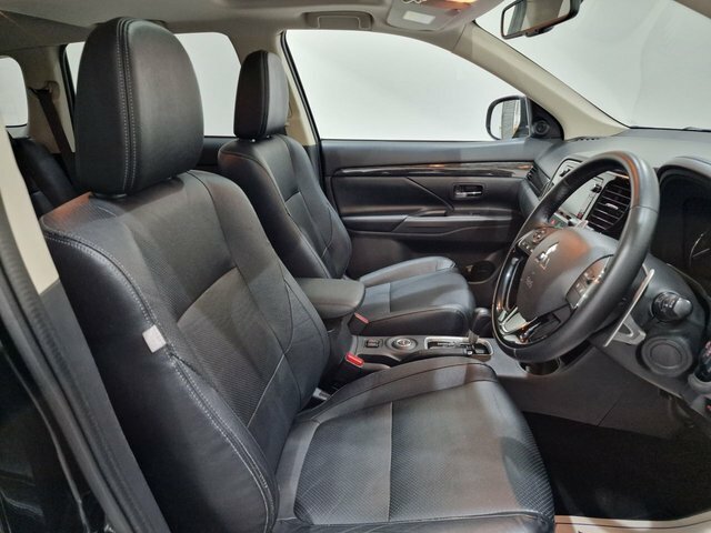 Mitsubishi Outlander Grey #10