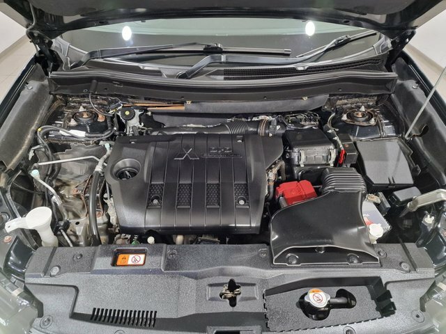 Mitsubishi Outlander Grey #71
