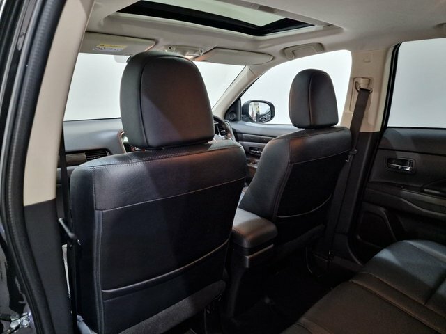 Mitsubishi Outlander Grey #23