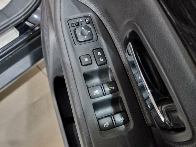 Mitsubishi Outlander Grey #64