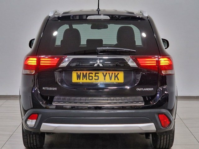 Mitsubishi Outlander Di-d Gx4 Suv Black #5