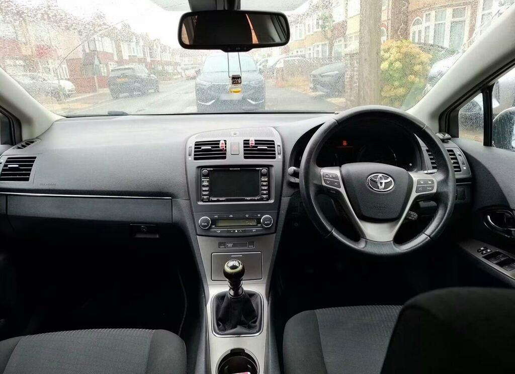 Toyota Avensis 2.0 D-4d Tr Tourer Euro 4 Silver #5