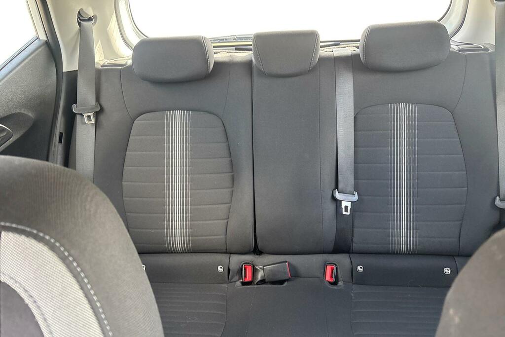 Hyundai I10 Se Connect Silver #23