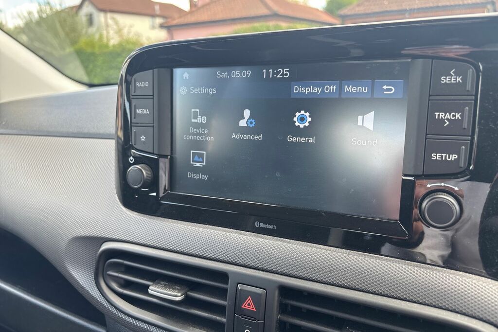 Hyundai I10 Se Connect Silver #18