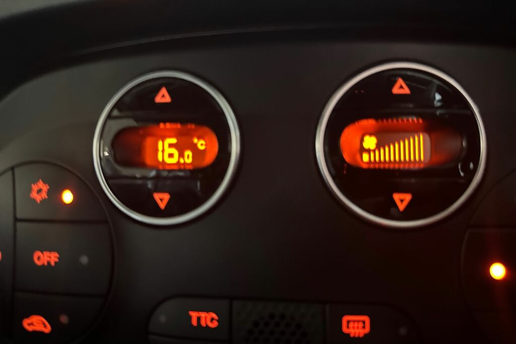 Abarth 595 1.4 T-jet 165 F595 Red #40