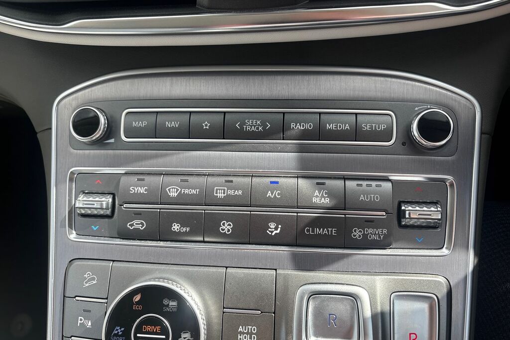 Hyundai Santa Fe Crdi Premium Se White #15