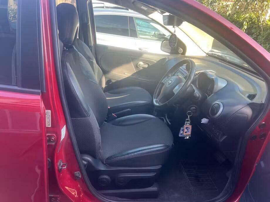 Nissan Note Tekna Red #6