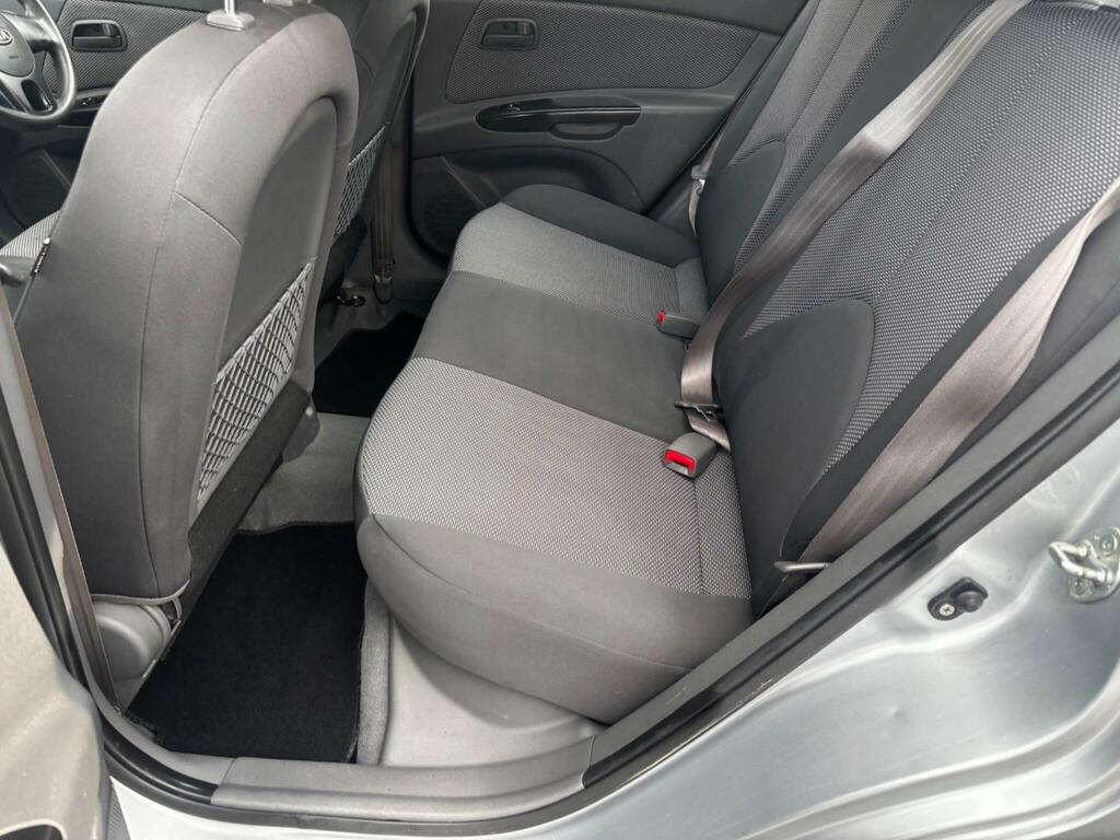 Kia RIO 1.5 Crdi 2 Silver #10