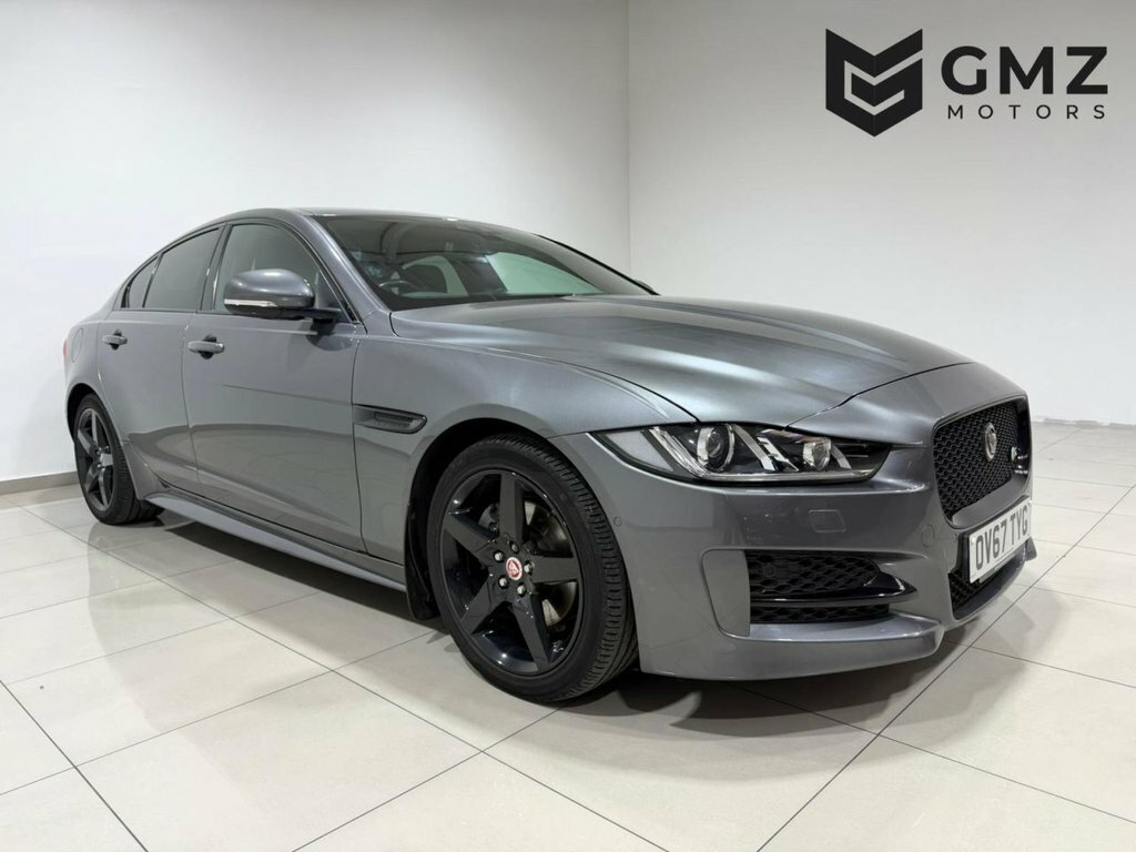 Jaguar XE 2L R-sport Grey