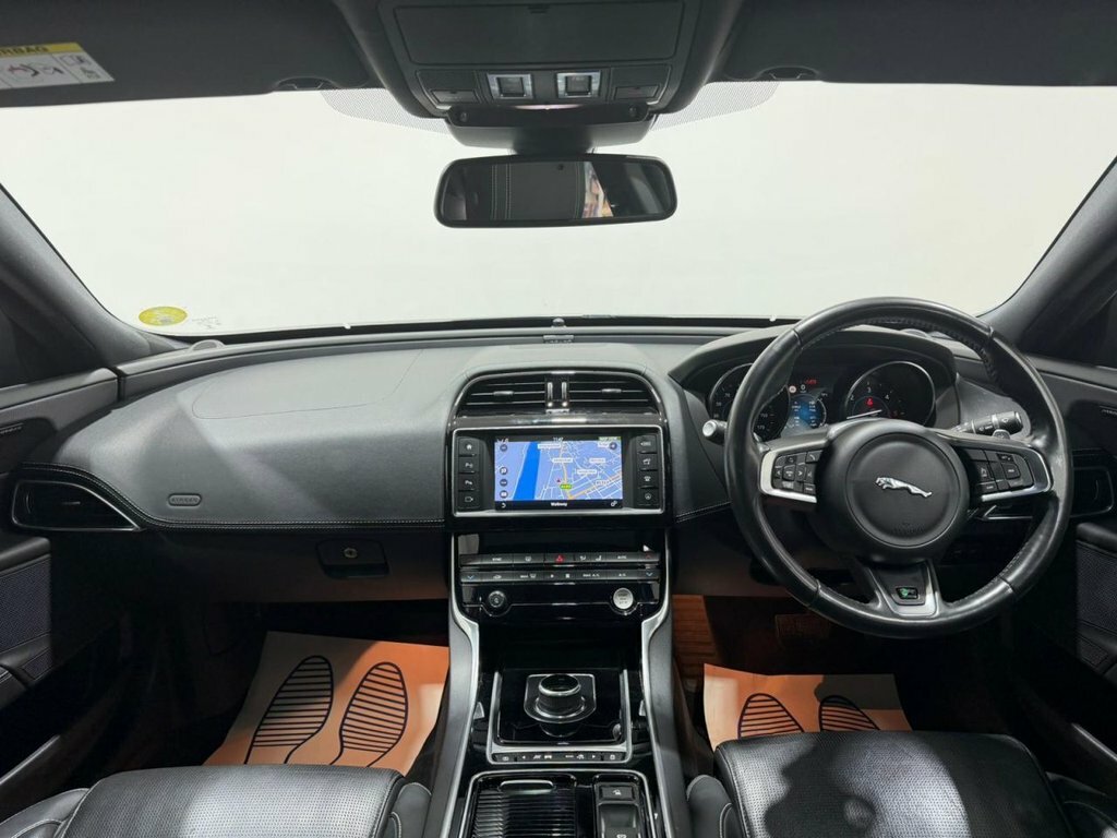 Jaguar XE 2L R-sport Grey #4