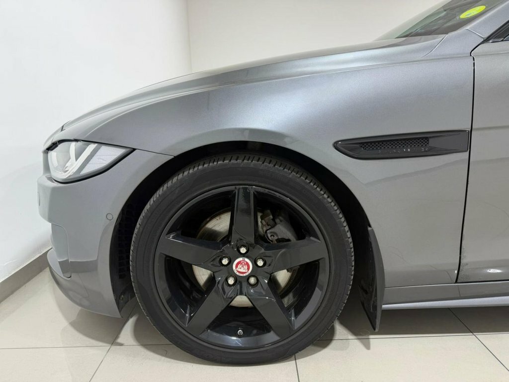 Jaguar XE 2L R-sport Grey #6