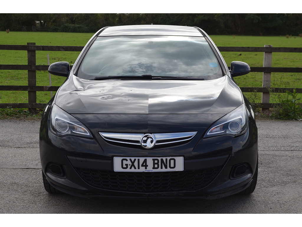 Vauxhall Astra GTC T Sport Black #3