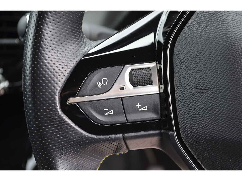 Peugeot 208 Allure Grey #24